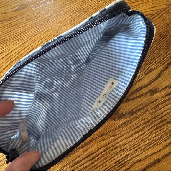 Roller Rabbit Floral Black and Gray Toiletry Pouch - Picture 3 of 4